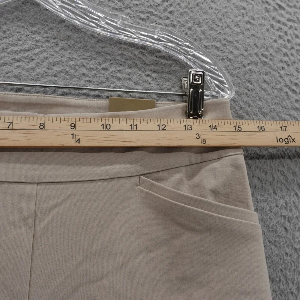 Chicos‎ Perfect Stretch Shorts Size 00 US 2P Beige Women 10